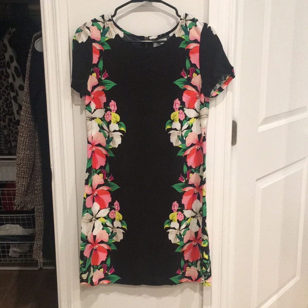 Short sun dress